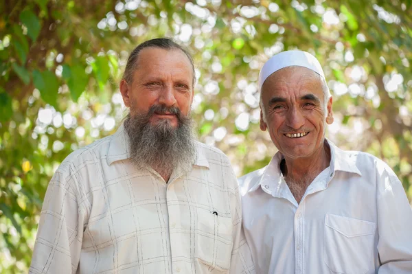 Foto Freunde - tadschikisch und russisch — Stockfoto