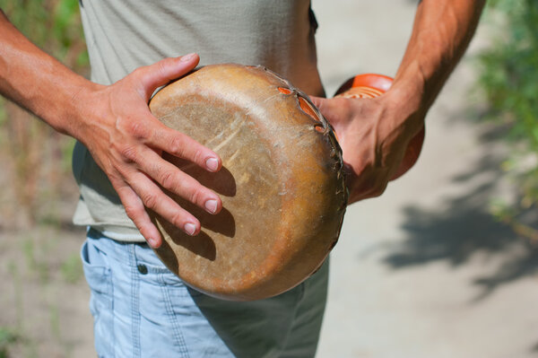 Фото таджикского барабана
