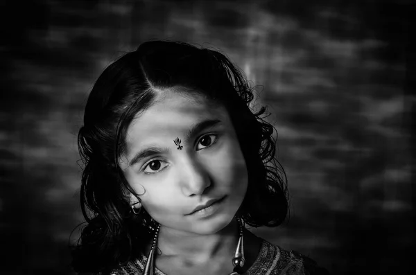 Μόδα μοντέλο κορίτσι πορτρέτο — Φωτογραφία Αρχείου