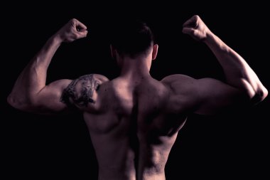 Studio atletik erkek