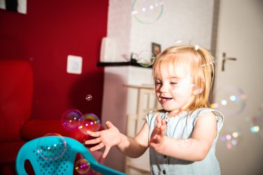 baloncuklar içinde ev