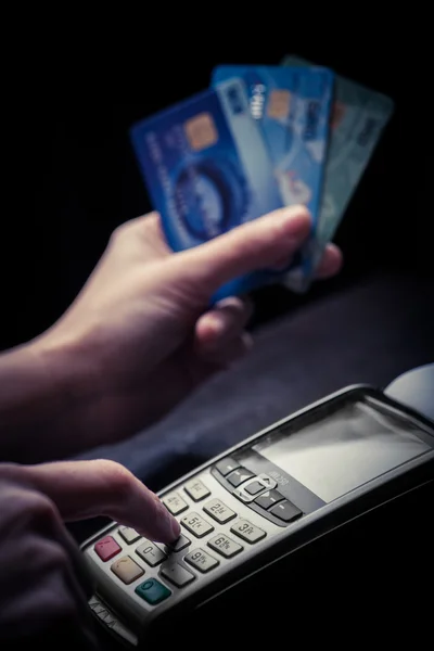 POS e cartões de crédito — Fotografia de Stock