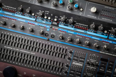 Ses Studio düğmeleri