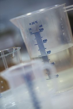 Alıcılar kimya laboratuarında