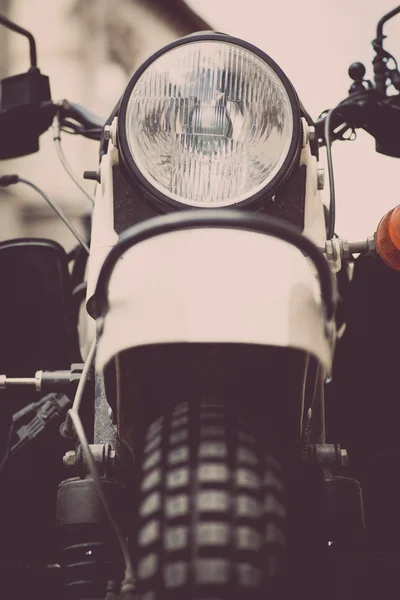 Классическая фара мотоцикла — стоковое фото
