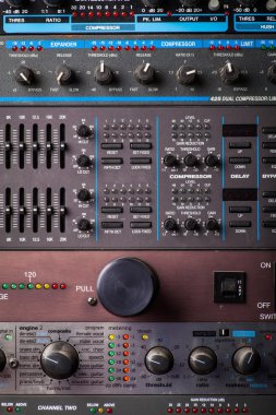 Ses Studio düğmeleri