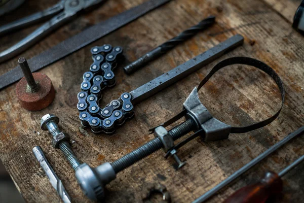 Tools on wooden plank — Stock Photo, Image