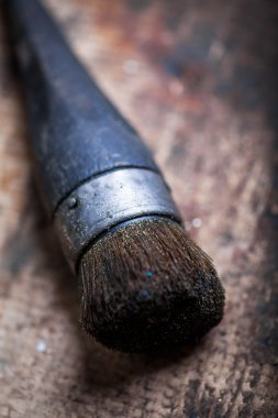 Ahşap tahta üzerinde fırça