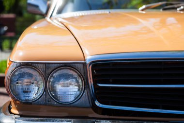 eski model araba Far