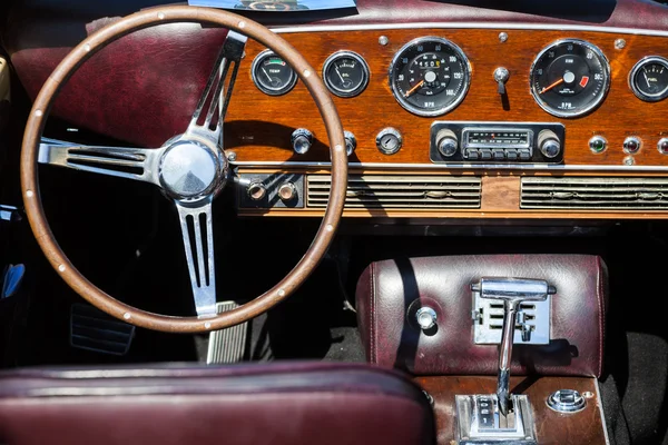 Painel de controle do carro retro — Fotografia de Stock