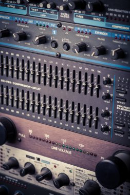 Ses Studio düğmeleri