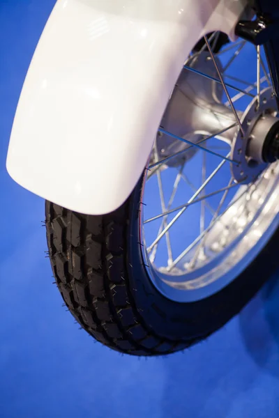 Деталь колеса мотоцикла — стоковое фото