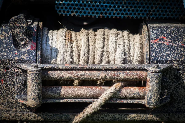 Špinavé naviják na auto — Stock fotografie