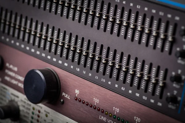 Botões no estúdio de som — Fotografia de Stock