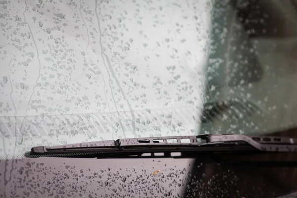 Tergicristalli auto sul parabrezza — Foto Stock