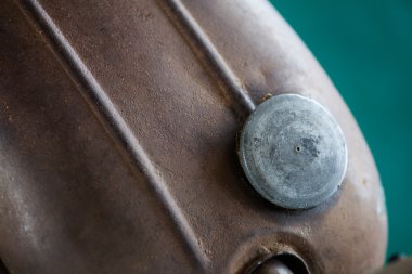 Motosiklet paslı tank