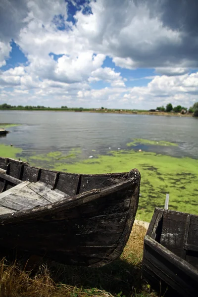 Dřevěná loď — Stock fotografie