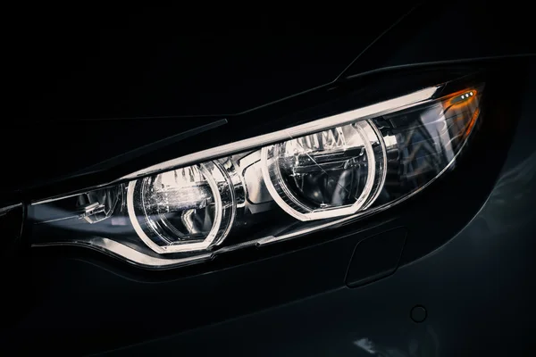 Auto led koplamp — Stockfoto