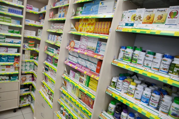 Medicina em uma farmácia — Fotografia de Stock
