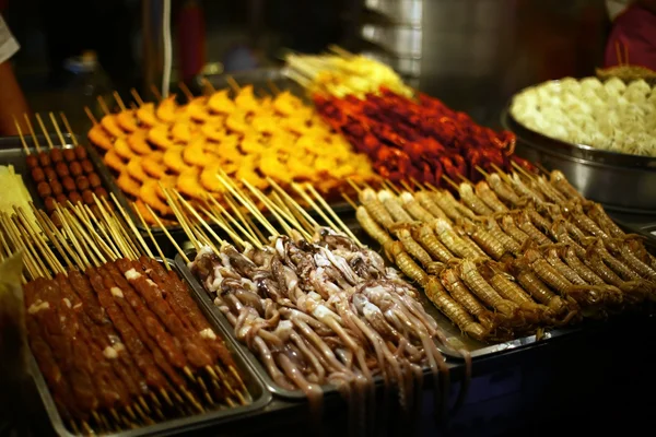 Divers aliments exotiques à vendre — Photo