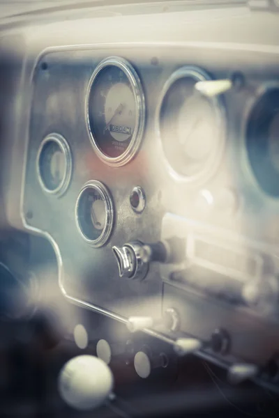 Vintage car dashboard — Stock Photo, Image