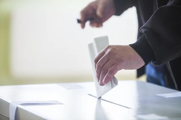 Mão de votação — Fotografia de Stock