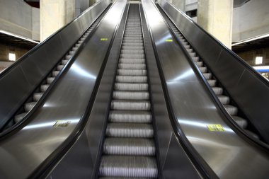 yürüyen merdivenler