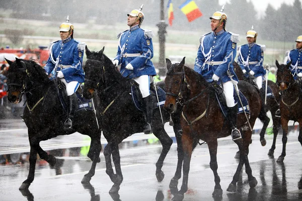 Roumanie Soldats de la fête nationale — Photo