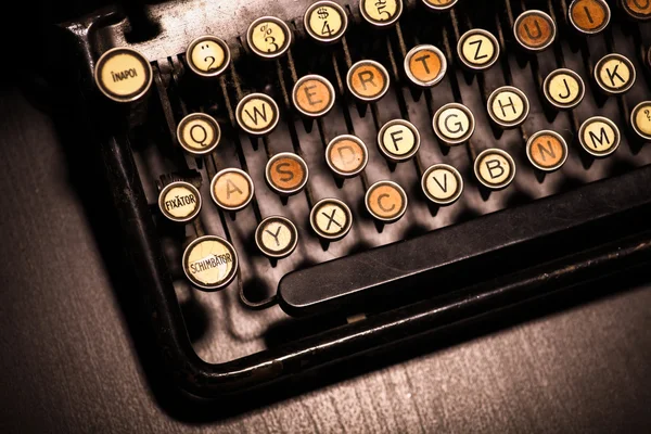 Vintage typewriter keyboard — Stock Photo, Image