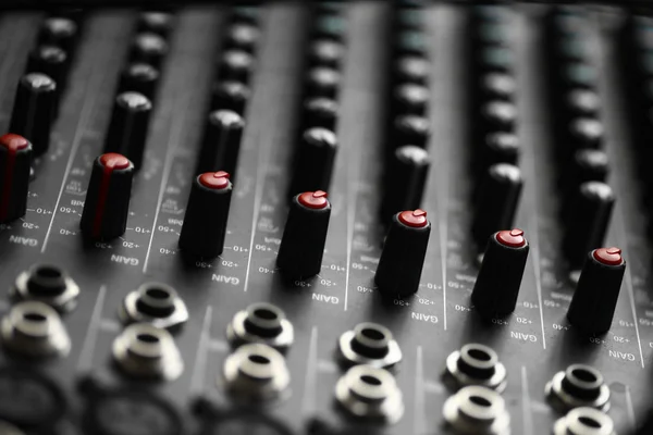 Mesa de mixer de música — Fotografia de Stock