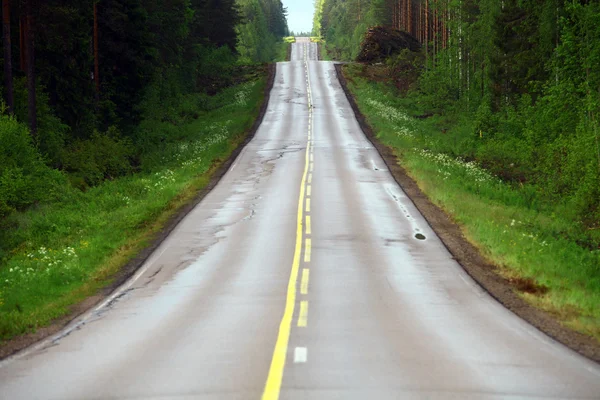 Osamělý prázdné silnice — Stock fotografie