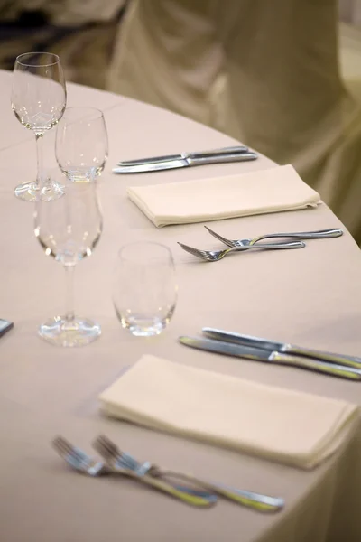 Table dans un restaurant — Photo