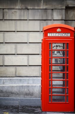 İngiliz telefon kulübesi 