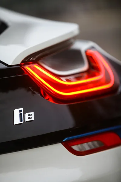 BMW i8 romper la luz — Foto de Stock