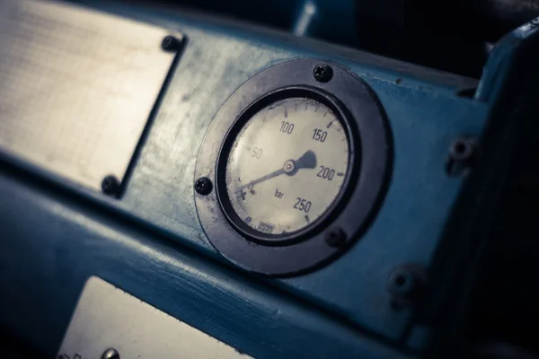 Old pressure gauge — Stock Photo, Image