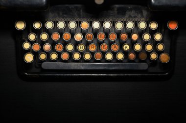 Bir ara daktilo metafor ihtiyacım