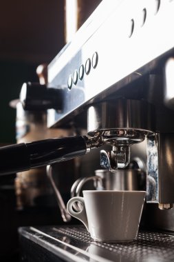 Espresso yapma makinesi