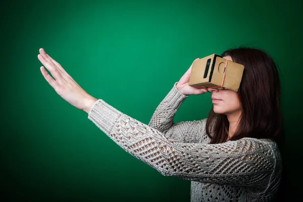 Realidad virtual de cartón — Foto de Stock