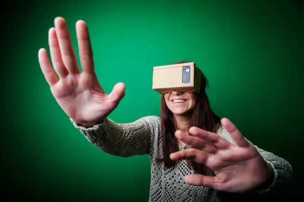 Cardboard virtual reality — Stock Photo, Image