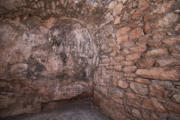 Oude bruine muur hoek — Stockfoto