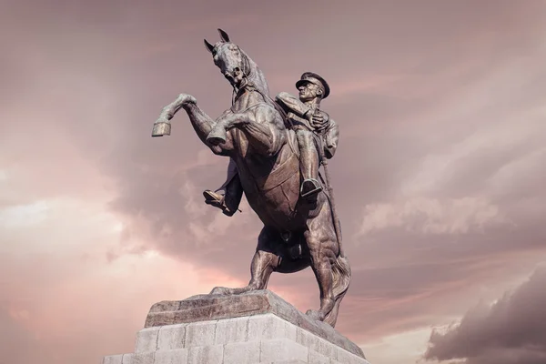 Estatua de Ataturk en Samsun, Turquía — Foto de Stock