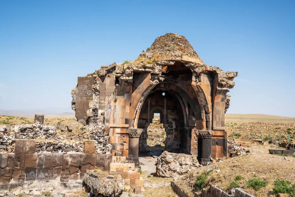 Ani kenti, Türkiye 'nin Kars kentindeki antik antik bir kentin tarihi kalıntılarını harabeye çevirdi. — Stok fotoğraf