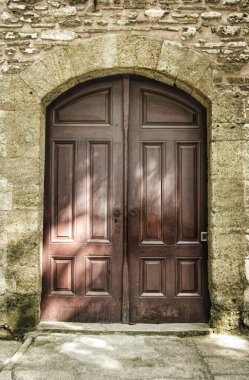 Tarihi eski kapısı