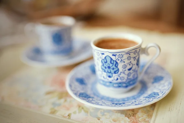 Une tasse de café turc sur la table — Photo