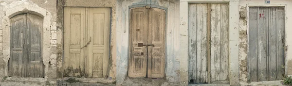 Puertas antiguas —  Fotos de Stock