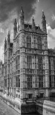 Big Ben ile Westminster Sarayı Londra, İngiltere.