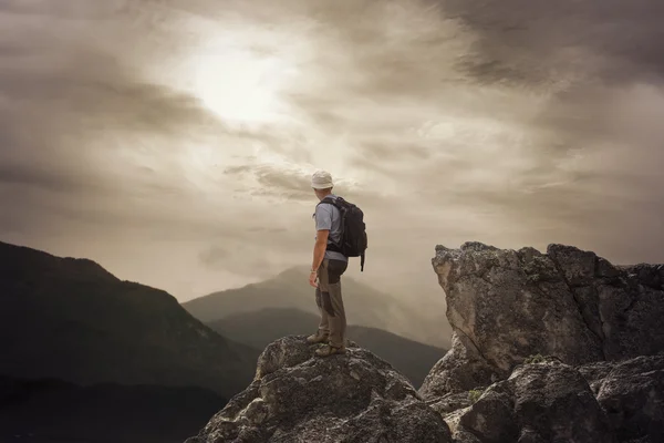 To be on the top of mountain — Stock Photo, Image