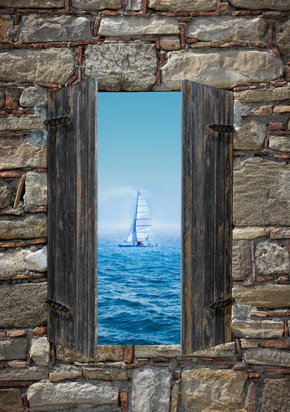 Vy av en segelbåt kastade ett fönster — Stockfoto