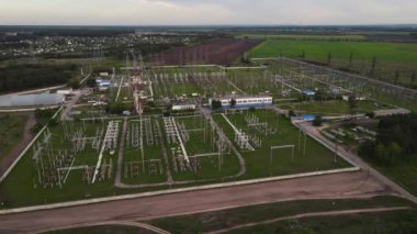 4 çerçeve etrafında insansız hava aracı hareketi