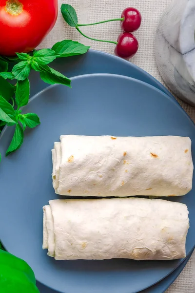 Dietary concept. A healthy breakfast of vegan is on a plate — Stock Photo, Image